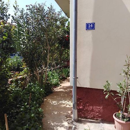 Вилла Pero Apartman Сукошан Экстерьер фото