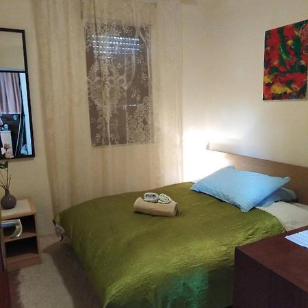 Вилла Pero Apartman Сукошан Экстерьер фото